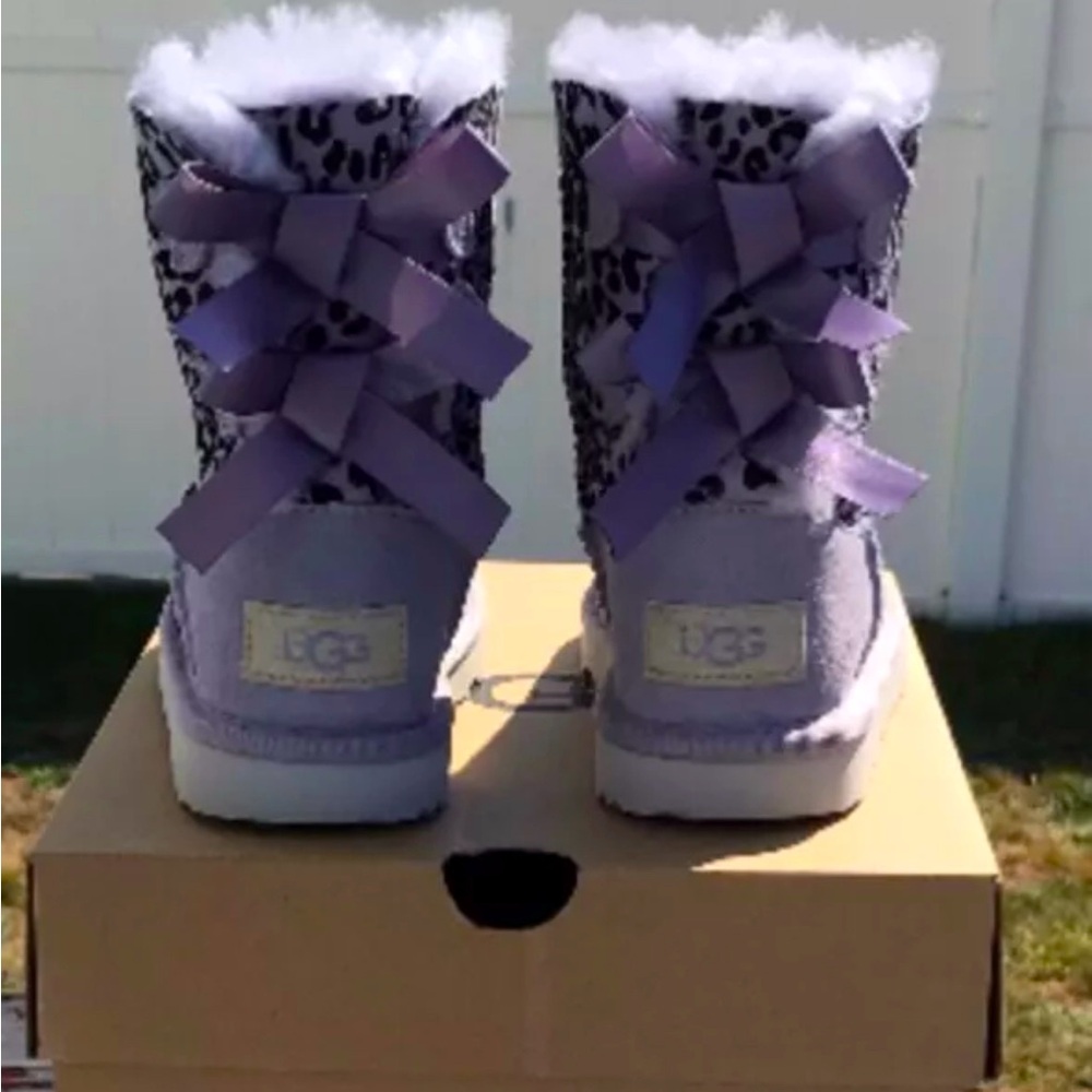 UGG Toddler Girl Purple EXOTIC BAILEY BOW II Boots Leopard Sheepskin Size: 10 US